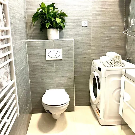 公寓 Nick's Apartment-spacious, And Quiet, By Margit Bridge