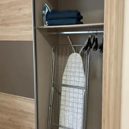 Nick's Apartment-spacious, And Quiet, By Margit Bridge Budapest